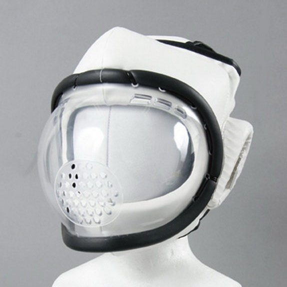 Шлем с пластиковой маской